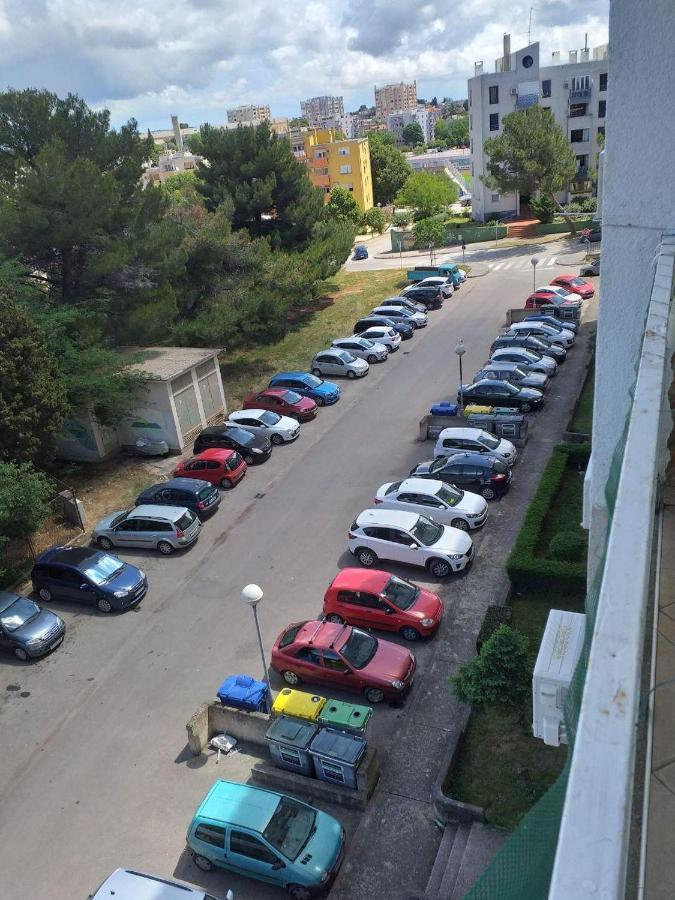 Popovic Apartment Pula Luaran gambar